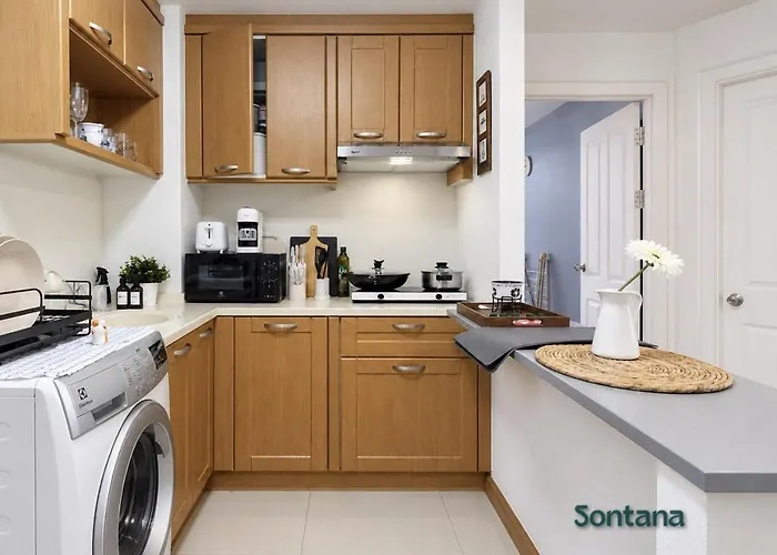 Luxurious 2br Ultra Fast Wifi Phrom Phong Bangkok