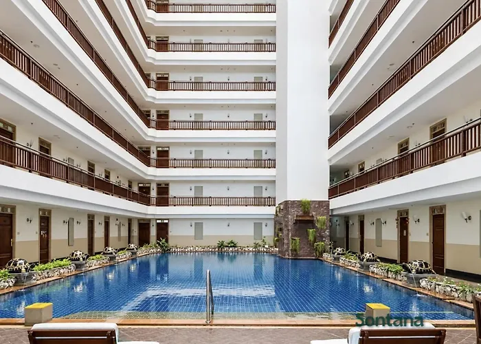 Luxurious 2br Ultra Fast Wifi Phrom Phong Apartment *