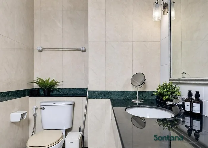 Luxurious 2br Ultra Fast Wifi Phrom Phong *