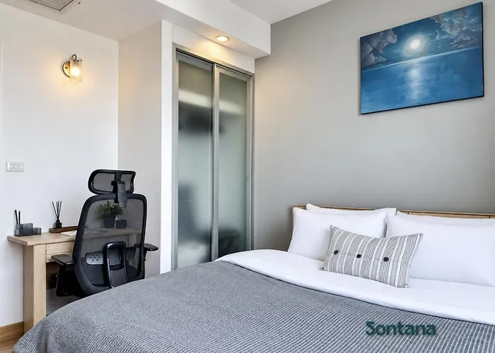 Luxurious 2br Ultra Fast Wifi Phrom Phong